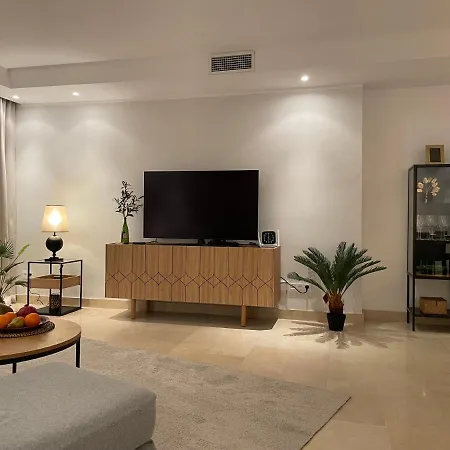 Oasis 3 Bedroom Golden Mile *