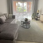 Апартаменты Oasis 3 Bedroom Golden Mile