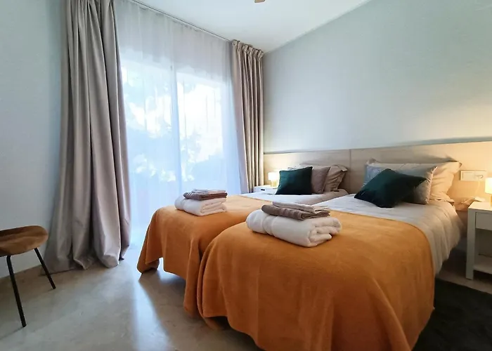 Oasis 3 Bedroom Golden Mile * Marbella