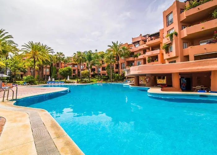 Oasis 3 Bedroom Golden Mile Marbella